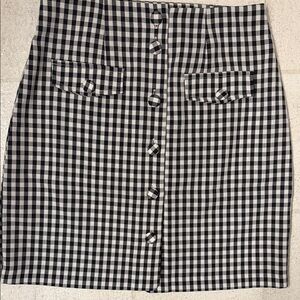NWOT laundry by Shelli segal Black and White Checkered gingham button Mini Skirt
